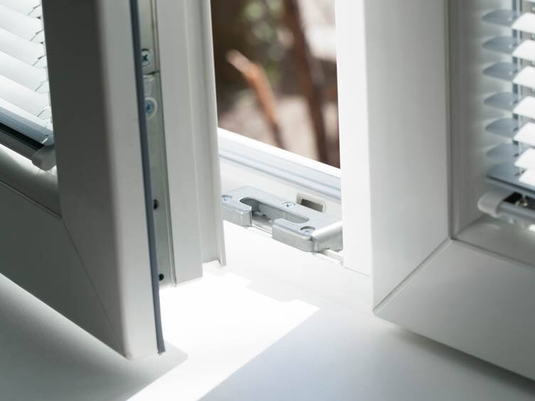 Burglar alarm system installed on a window 